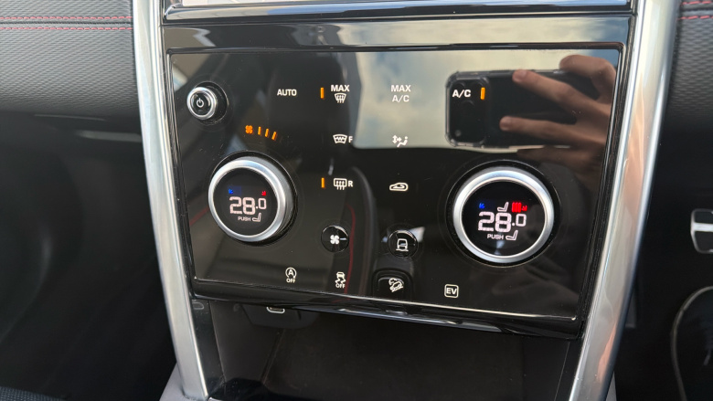 Land Rover Discovery Sport 1.5 P300e R-Dynamic SE 5dr Auto [5 Seat] Station Wagon